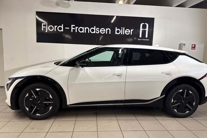 Hvid Kia EV6 fra 2025
