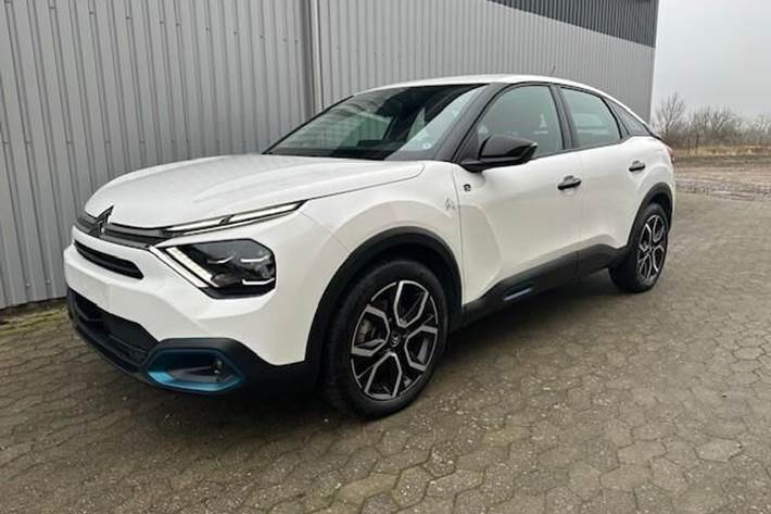 Hvid Citroën ë-C4 fra 2022 set udefra