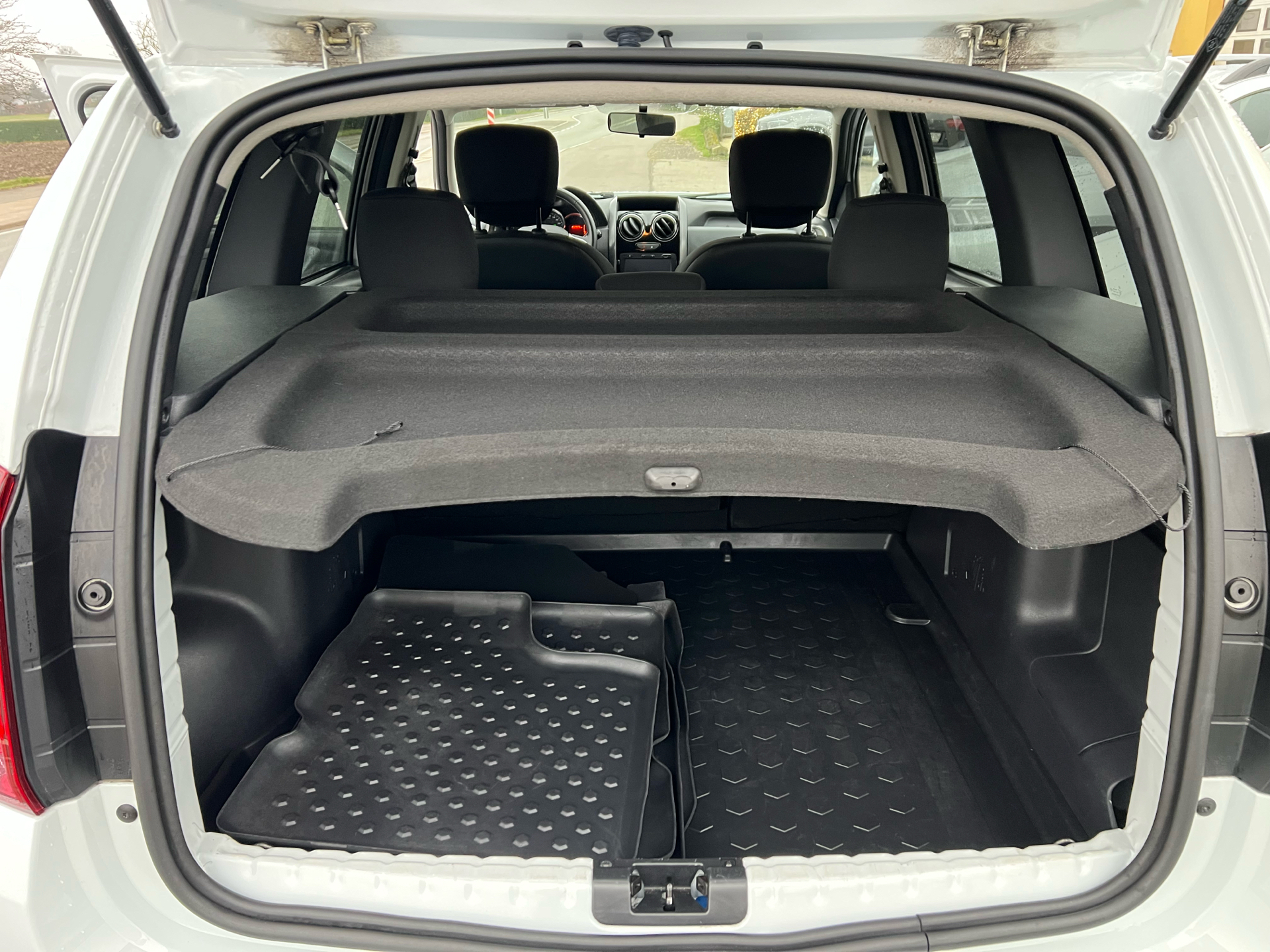 Dacia Duster 1,5 DCi Black Shadow 109HK 5d 6g