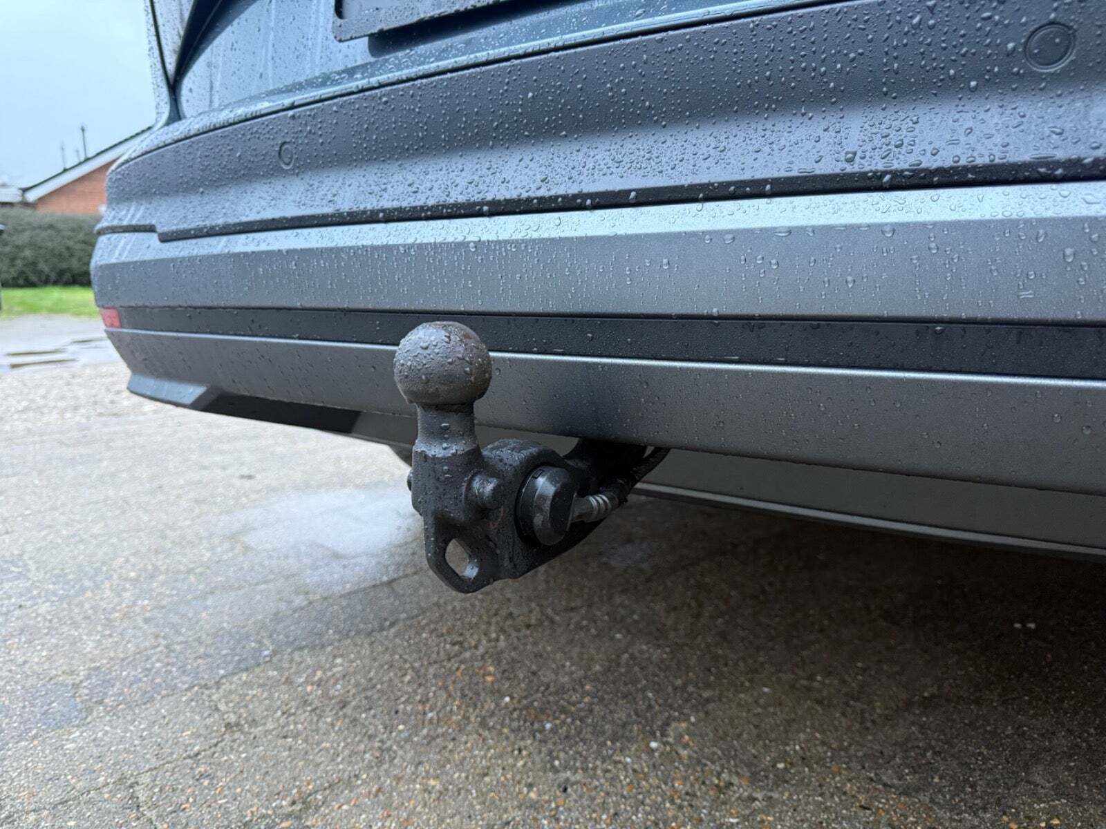 Grå Skoda Enyaq fra 2021