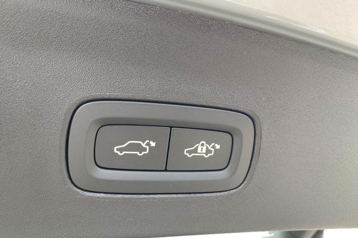 Grå Polestar 2 fra 2025