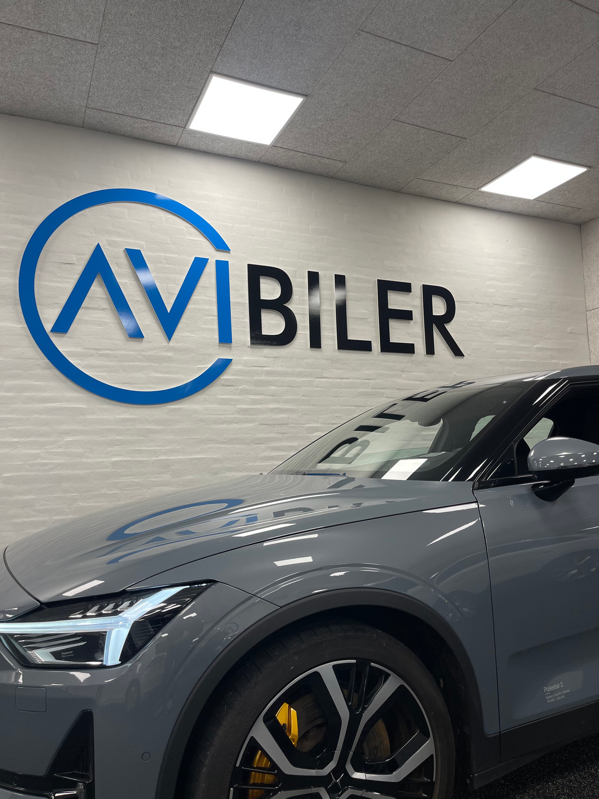 Grå Polestar 2 fra 2022