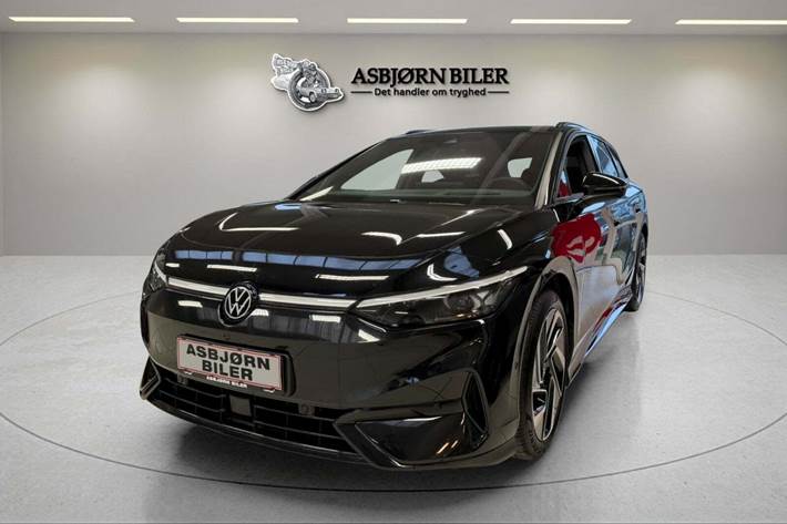 Sort VW ID.7 fra 2025 set udefra