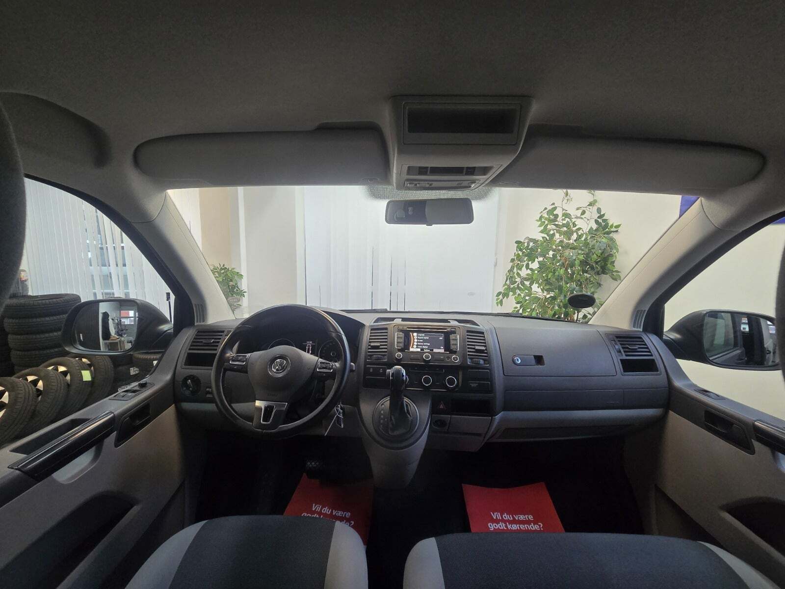 VW Transporter 2,0 TDi 140 Kassevogn DSG kort