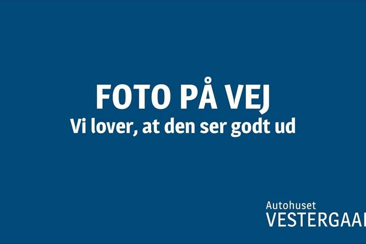 Blå Volvo EC40 fra 2025 set udefra