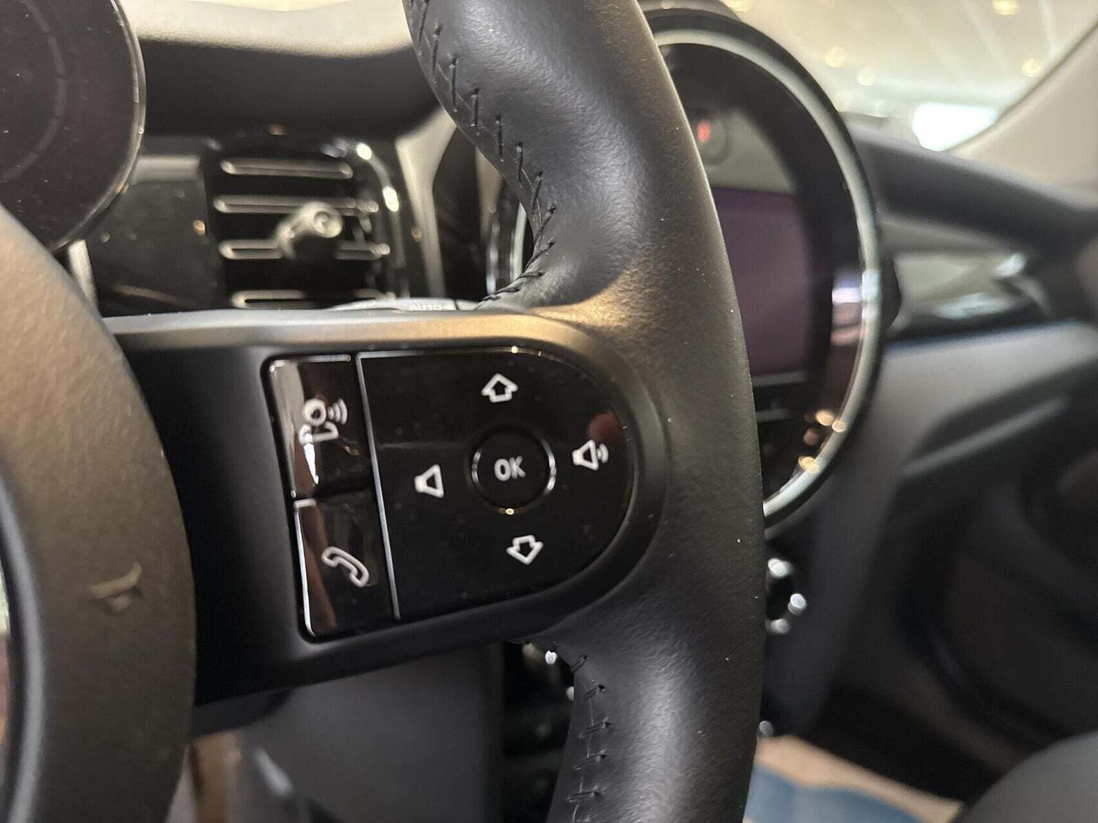 Mini Cooper SE Essential