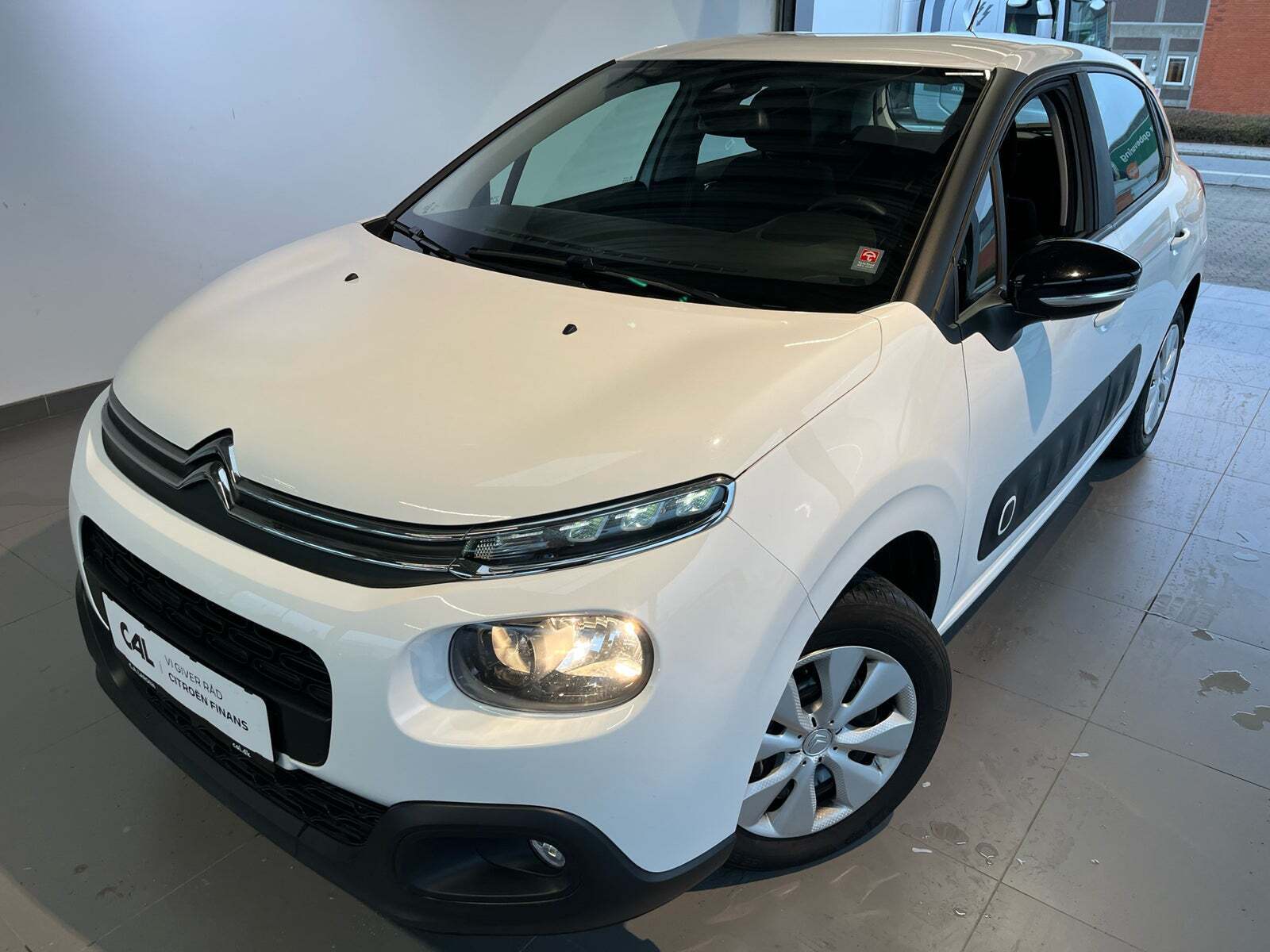 Citroën C3 1,2 PureTech 82 Iconic LTD