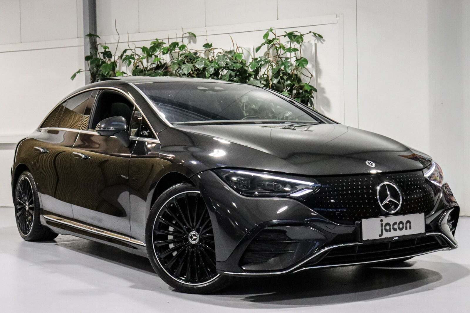 Mercedes EQE350 AMG Line