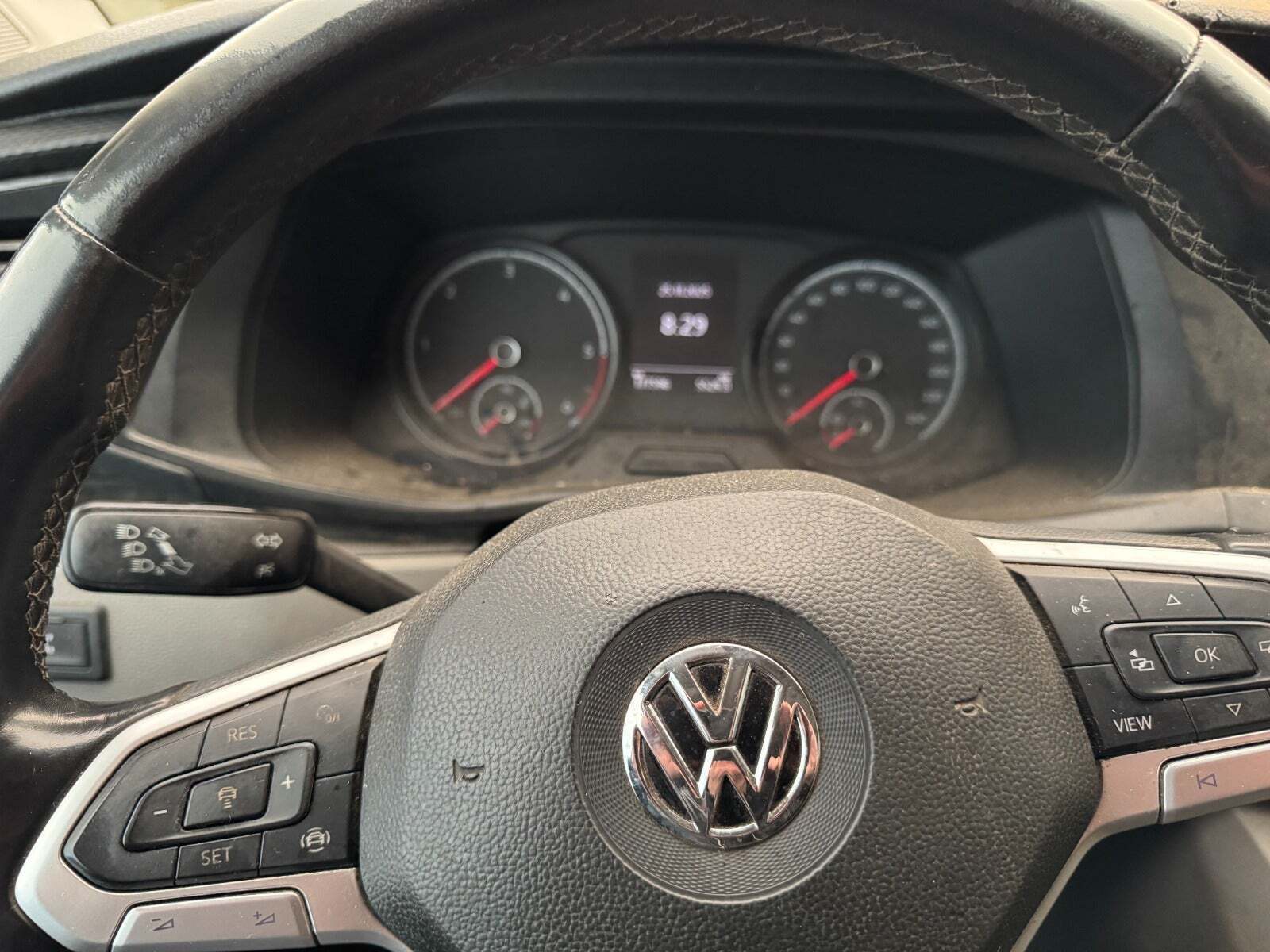 Rød VW Transporter fra 2020