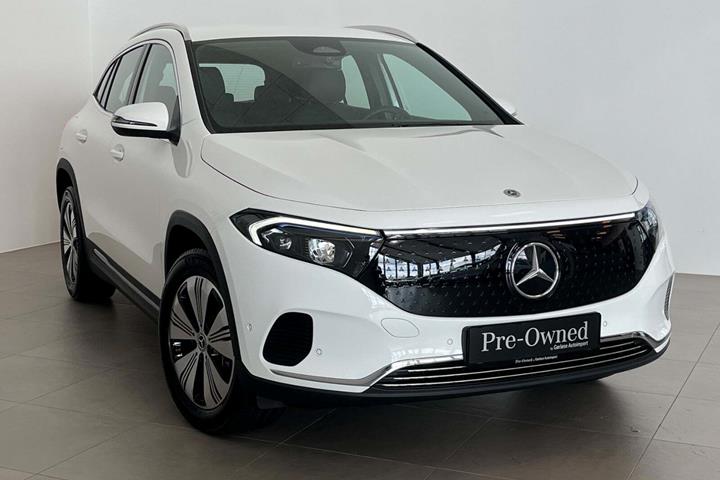 Hvid Mercedes EQA300 fra 2025