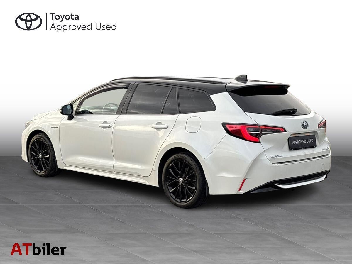Toyota Corolla 2,0 Touring Sports Hybrid H3 Premium E-CVT 180HK Stc 6g Aut.