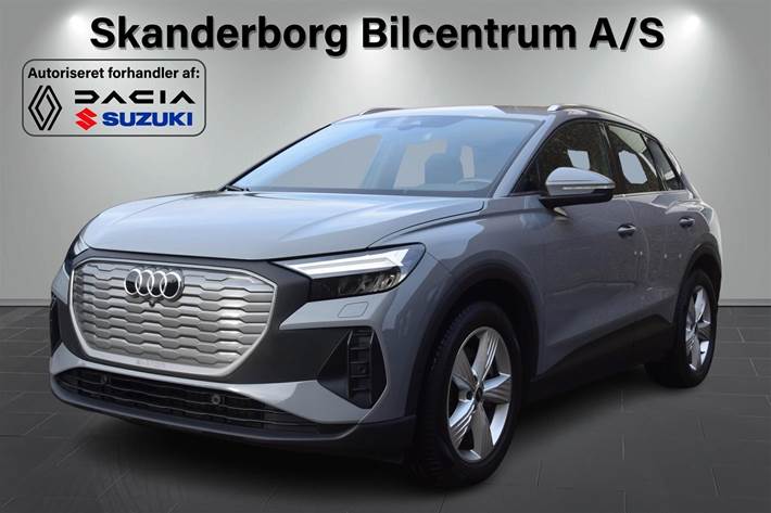 Grå Audi Q4 fra 2023 set udefra