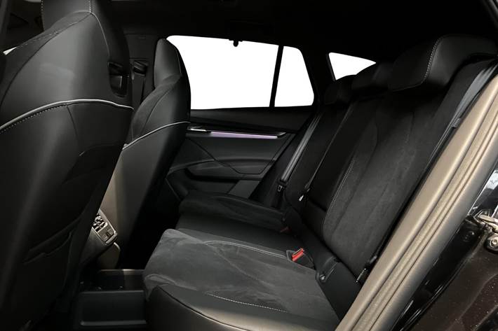 Sort Skoda Enyaq fra 2024