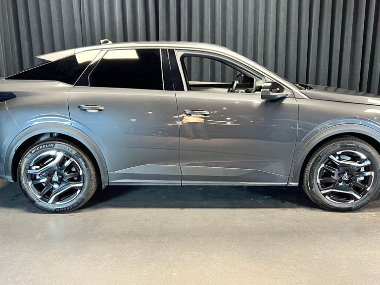 Peugeot e-3008 EL GT 210HK 5d Aut.