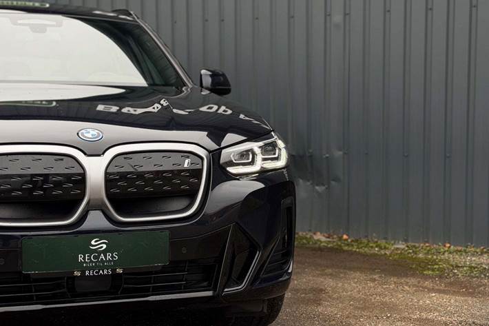 Sort BMW iX3 fra 2022