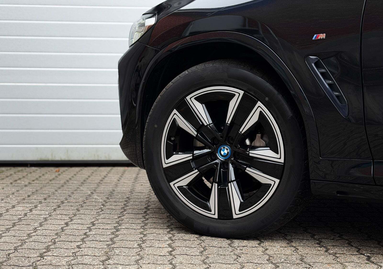 BMW iX3 Charged M-Sport