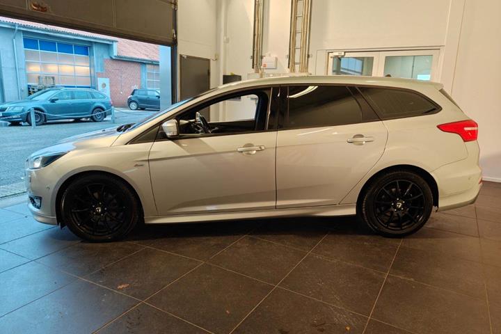 Sølv Ford Focus fra 2017