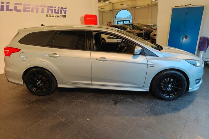 Sølv Ford Focus fra 2017