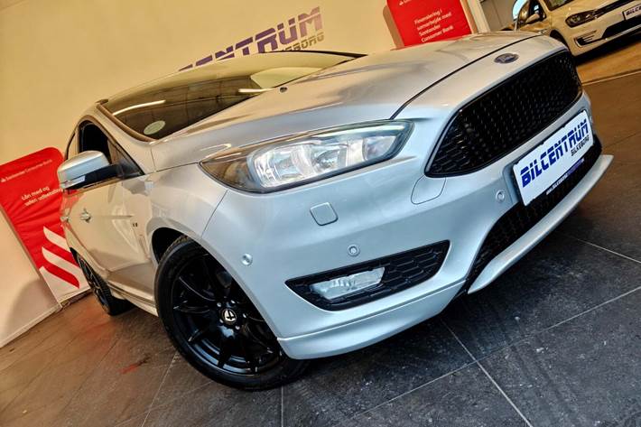 Sølv Ford Focus fra 2017