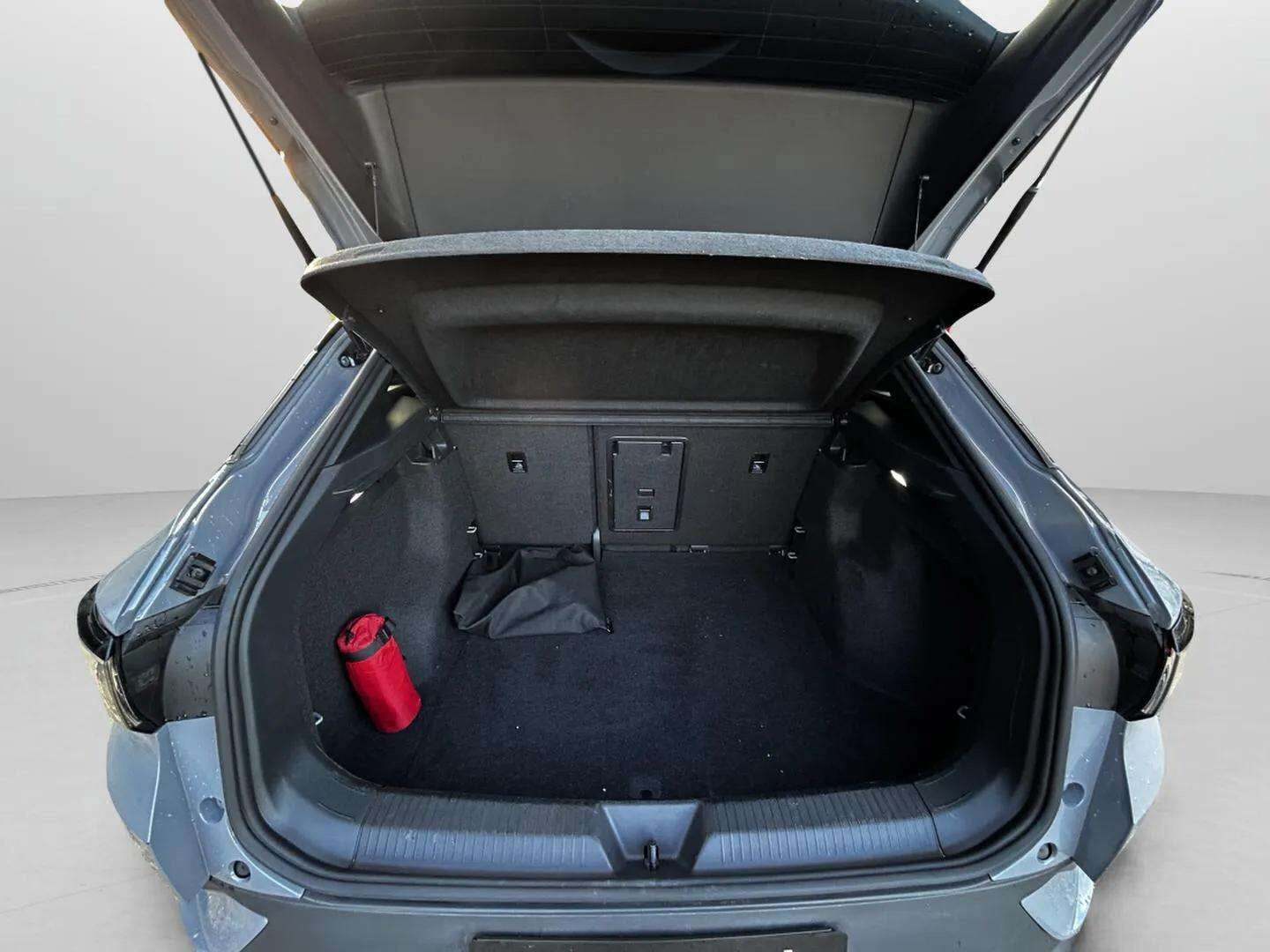 Grå VW ID.4 fra 2023