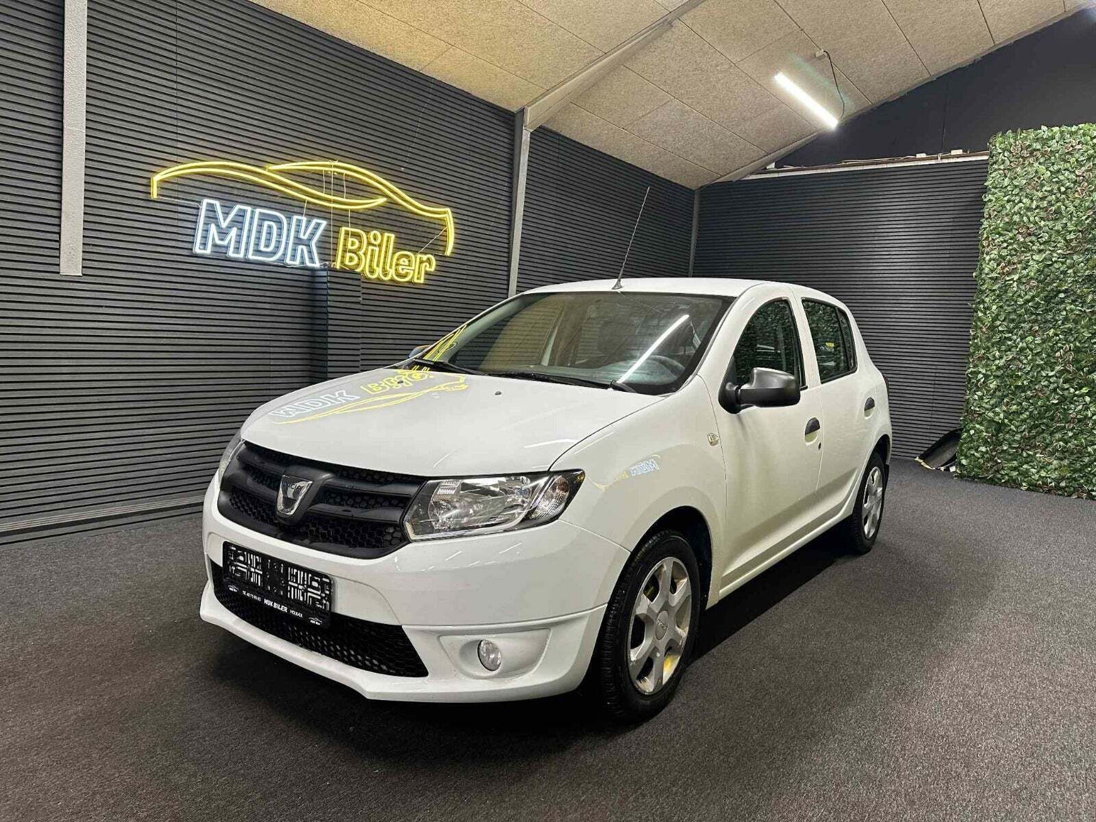 Dacia Sandero 1,2 16V Base