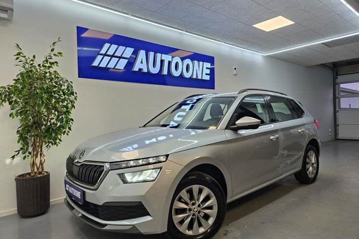 Sølv Skoda Kamiq fra 2021 set udefra