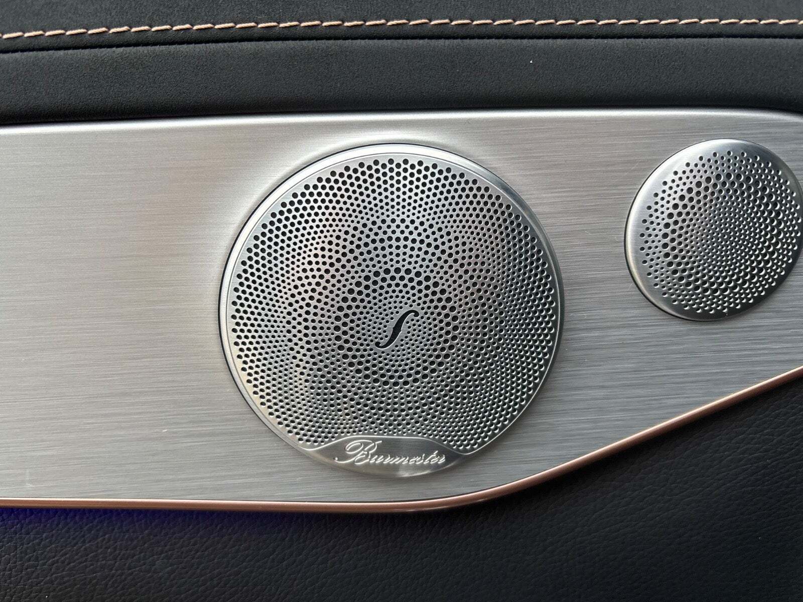 Sort Mercedes EQC400 fra 2021