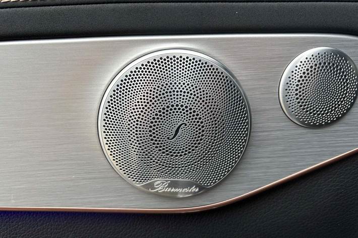 Sort Mercedes EQC400 fra 2021