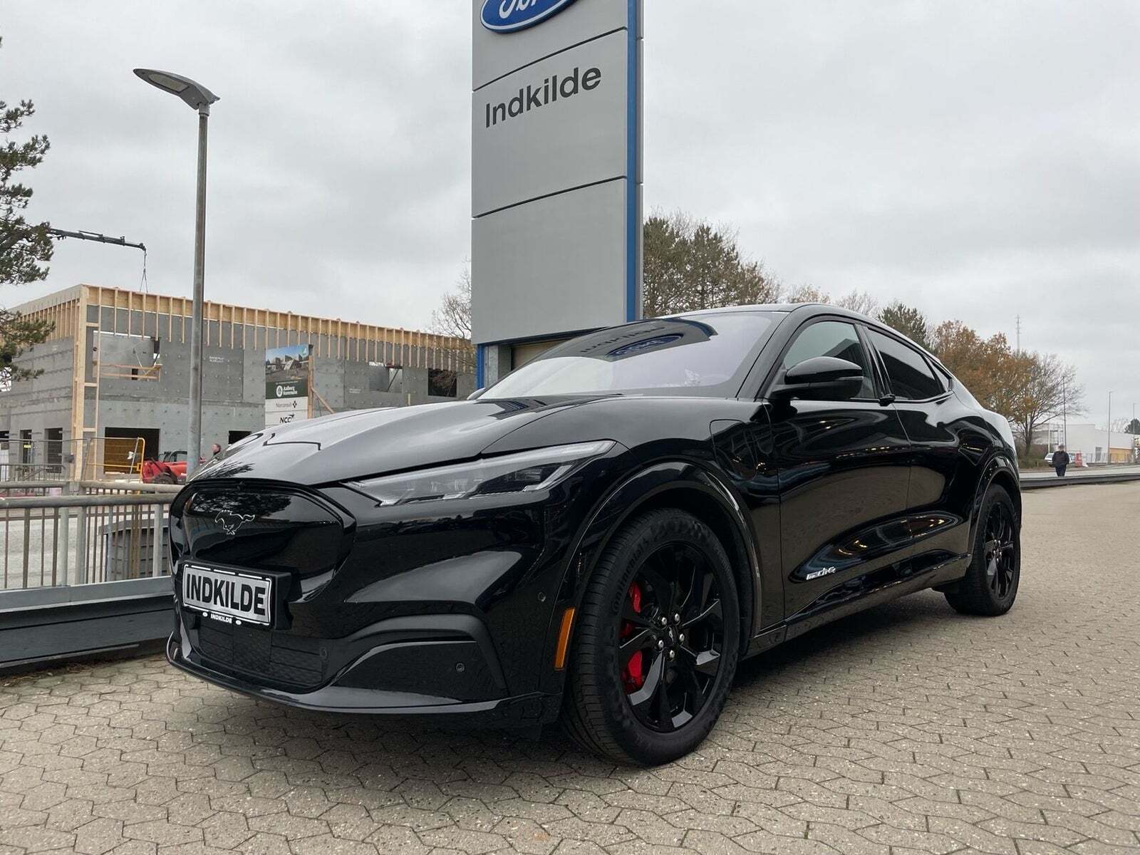 Ford Mustang Mach-E 75 Premium Standard Range AWD