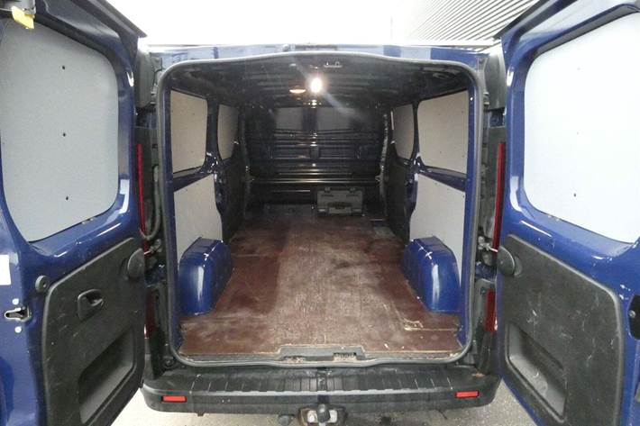 Blå Renault Trafic T29 fra 2021