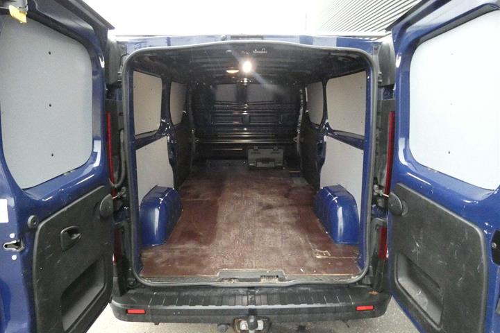 Blå Renault Trafic T29 fra 2021