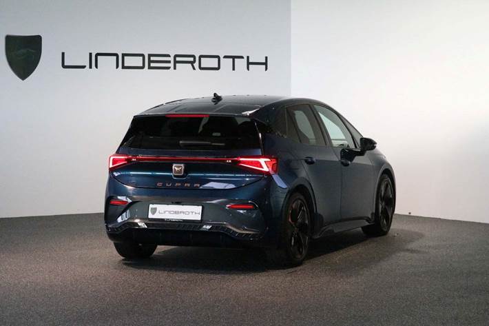 Blå Cupra Born fra 2022