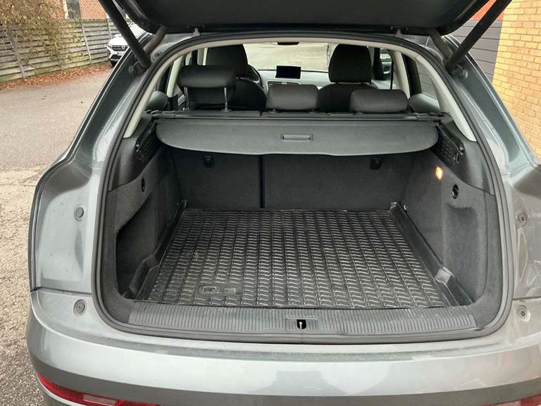 Audi Q3 2,0 TDi 150 Sport