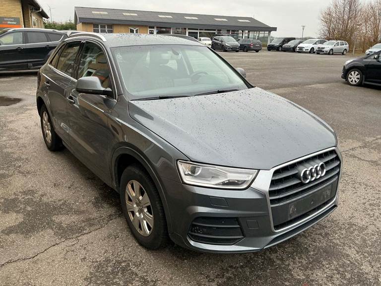 Audi Q3 2,0 TDi 150 Sport
