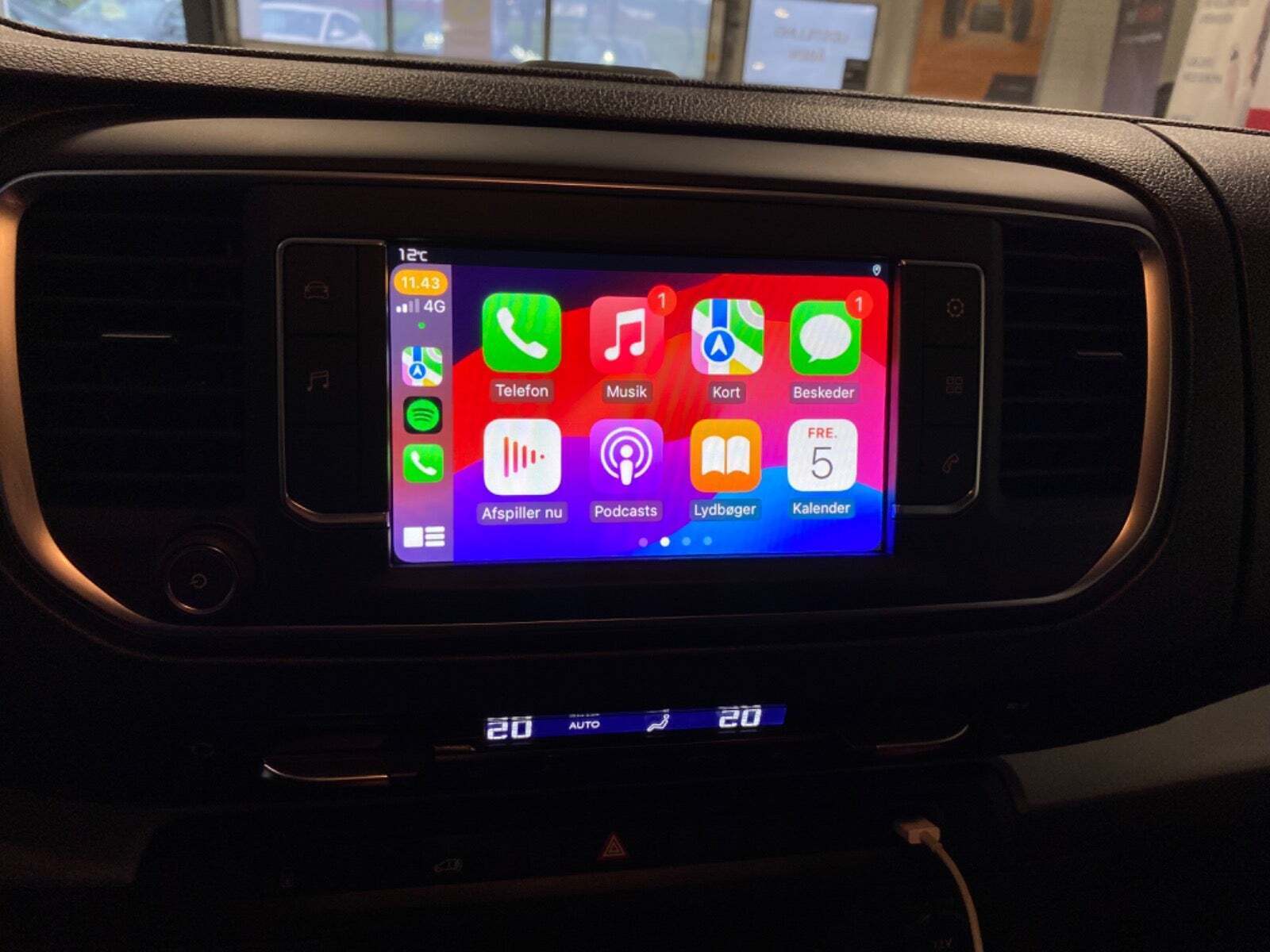 Hvid Citroën e-Jumpy fra 2024