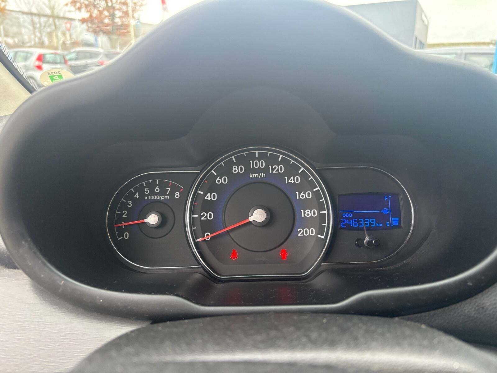 Sølv Hyundai i10 fra 2011