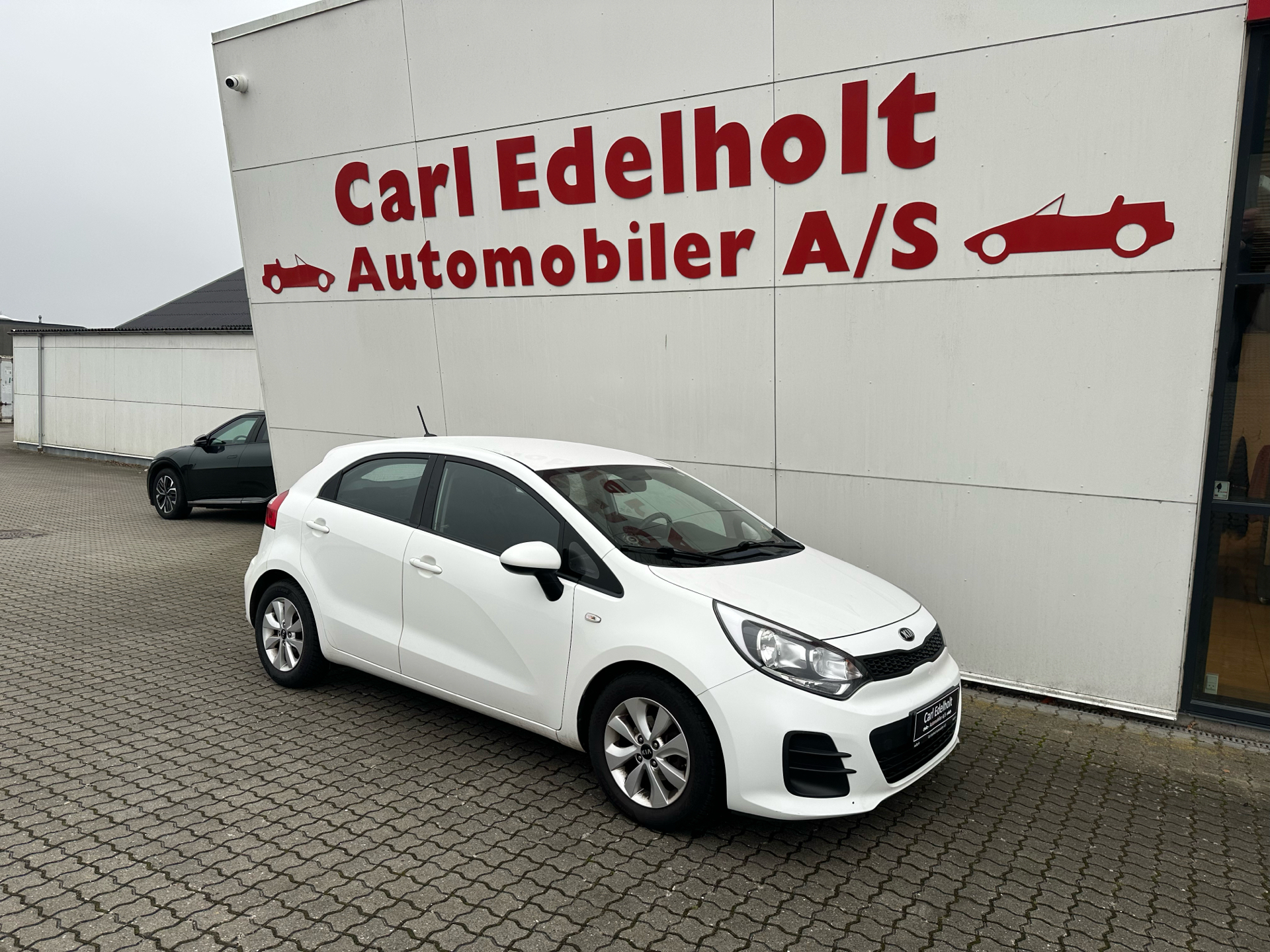 Kia Rio 1,2 Style Plus Limited Navi 85HK 5d