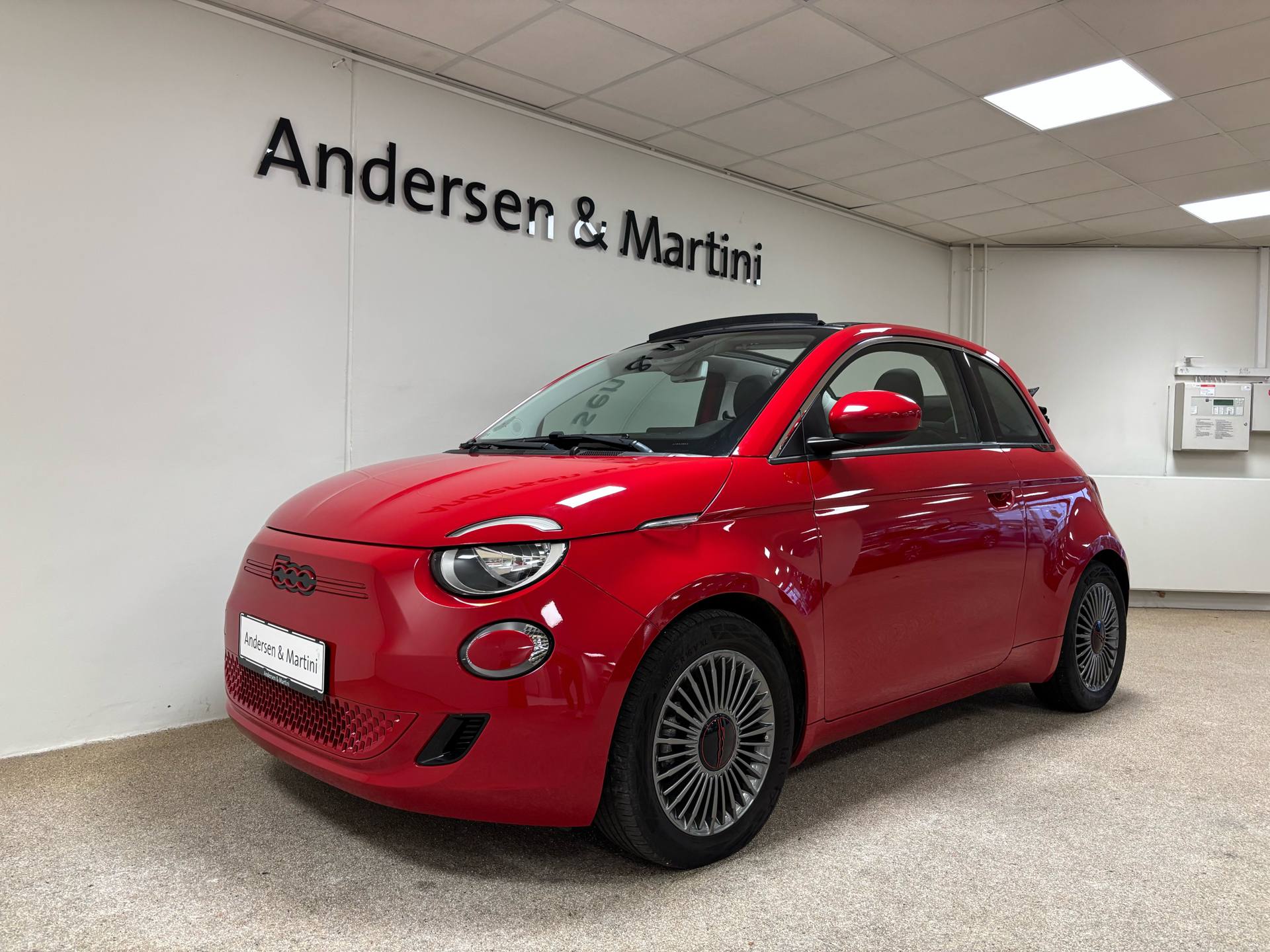 Fiat 500e EL RED 95HK Cabr. Aut.