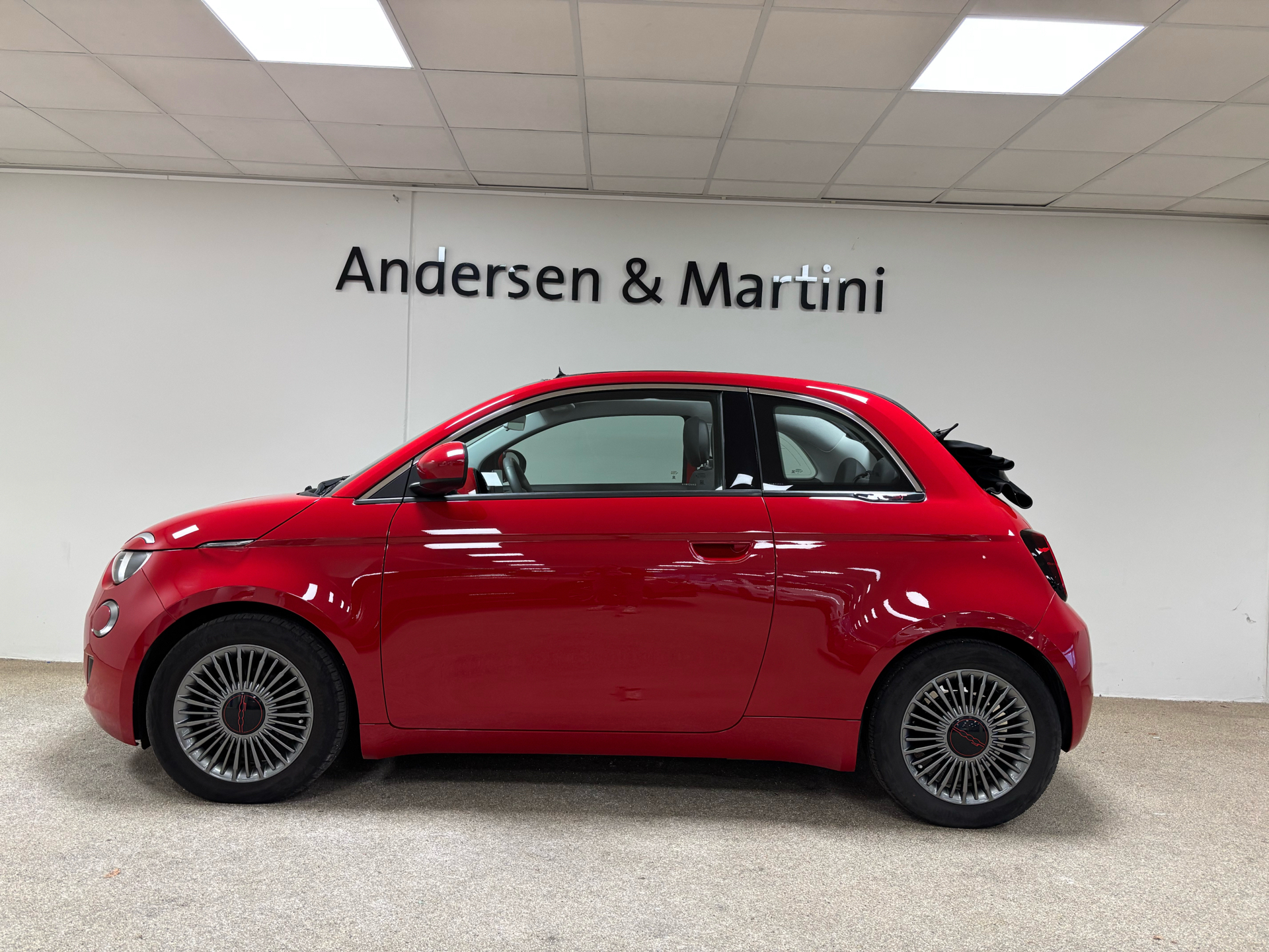 Fiat 500e EL RED 95HK Cabr. Aut.