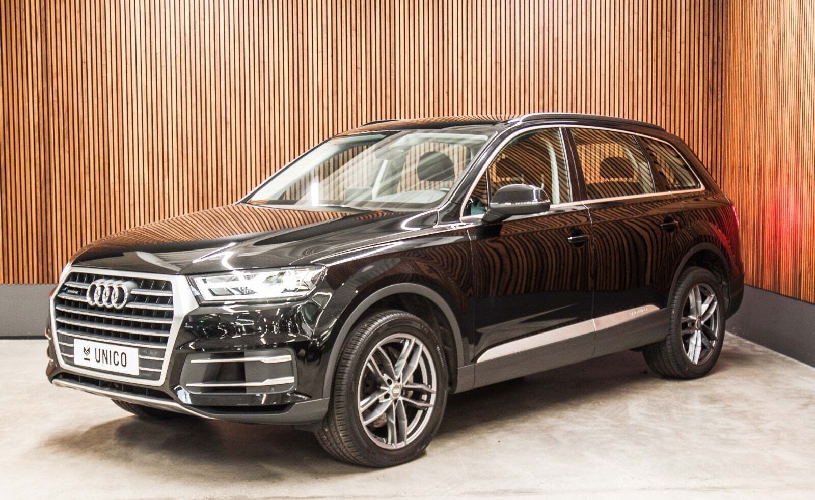 Audi Q7 50 TDi quattro Tiptr. 7prs