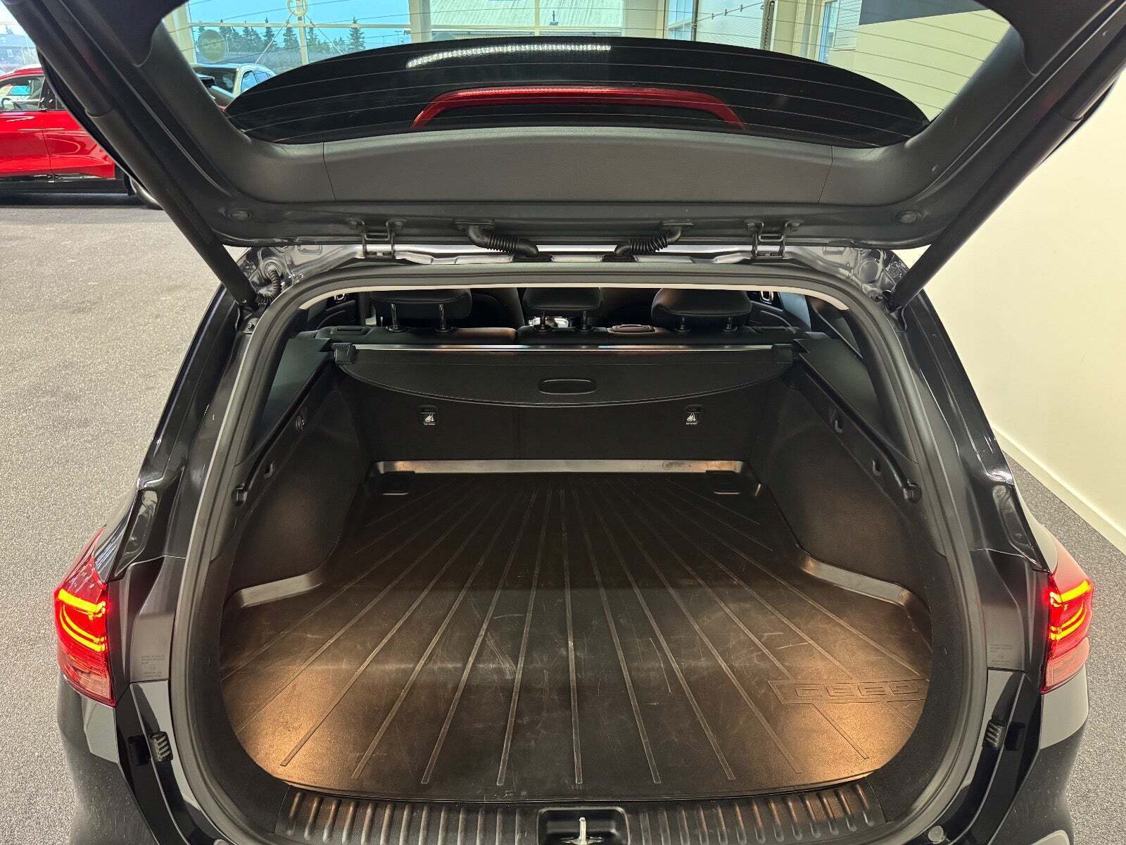 Kia Ceed 1,6 CRDi 136 Intro Edition SW DCT