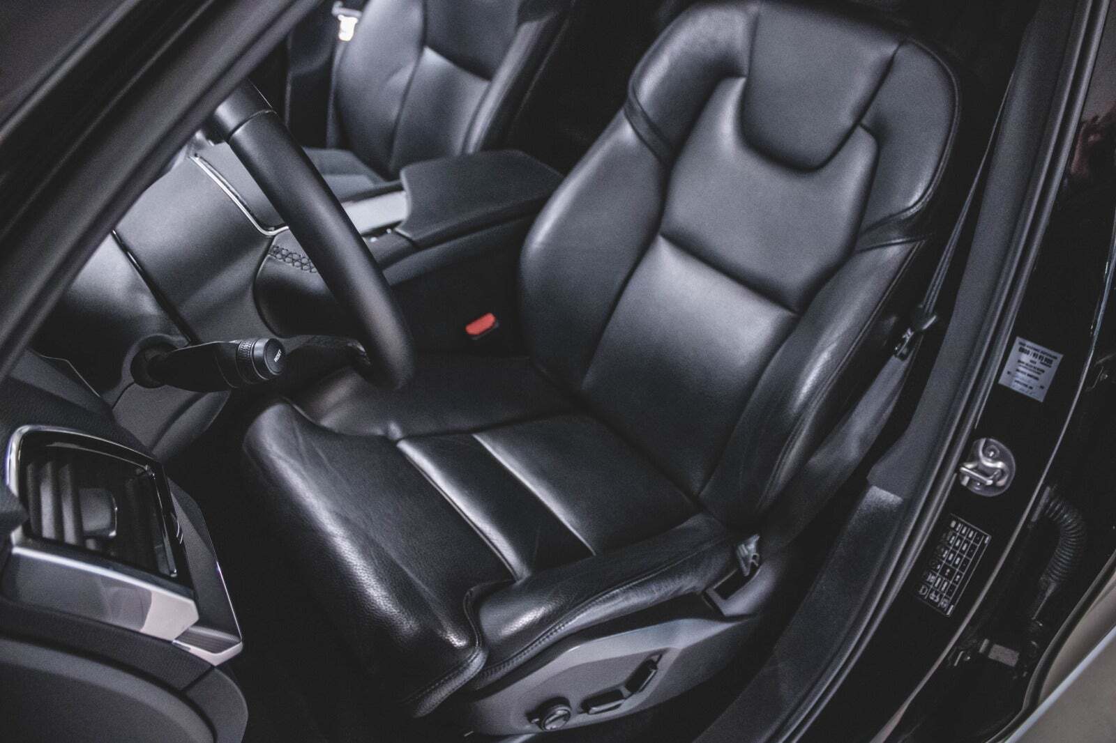 Volvo XC90 2,0 T8 ReCharge aut. AWD