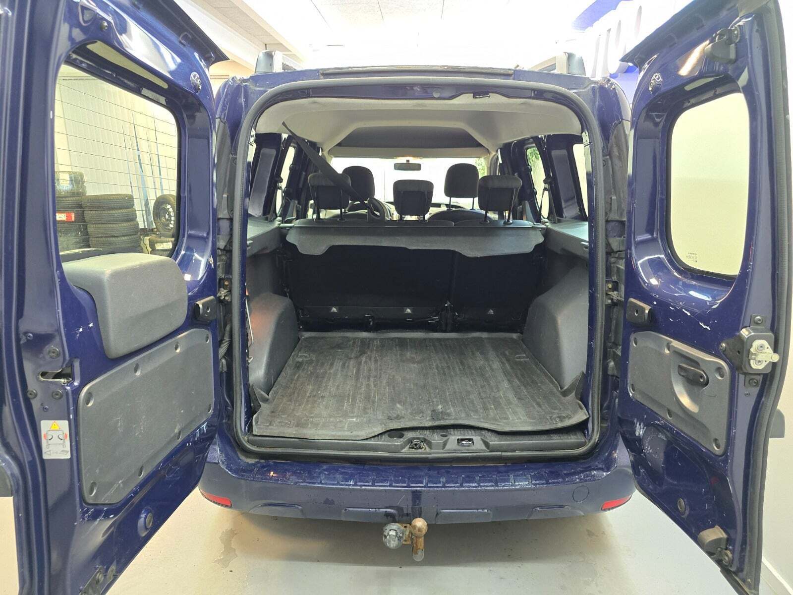 Blå Dacia Dokker fra 2013