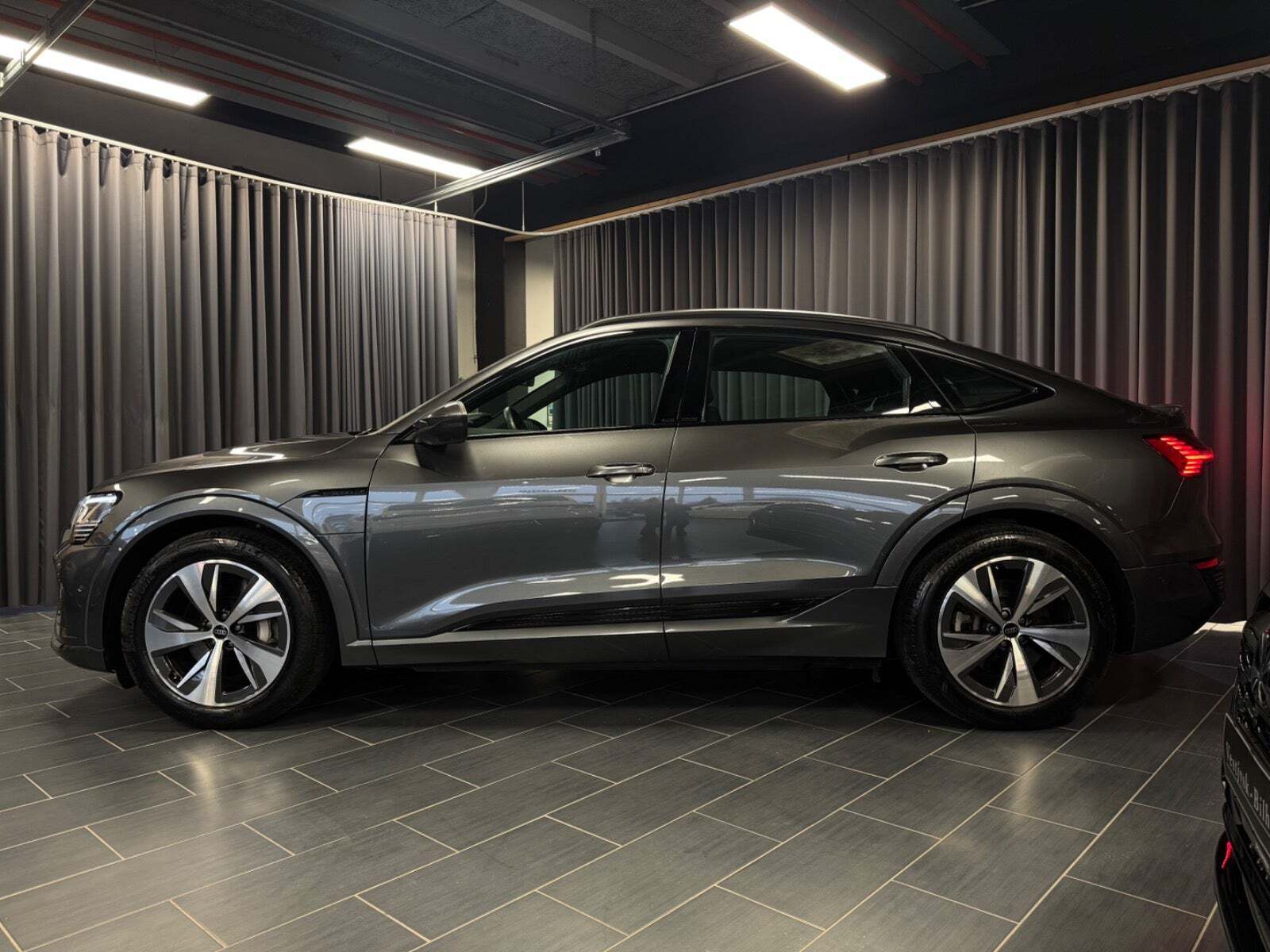 Audi Q8 e-tron 55 S-line Sportback quattro