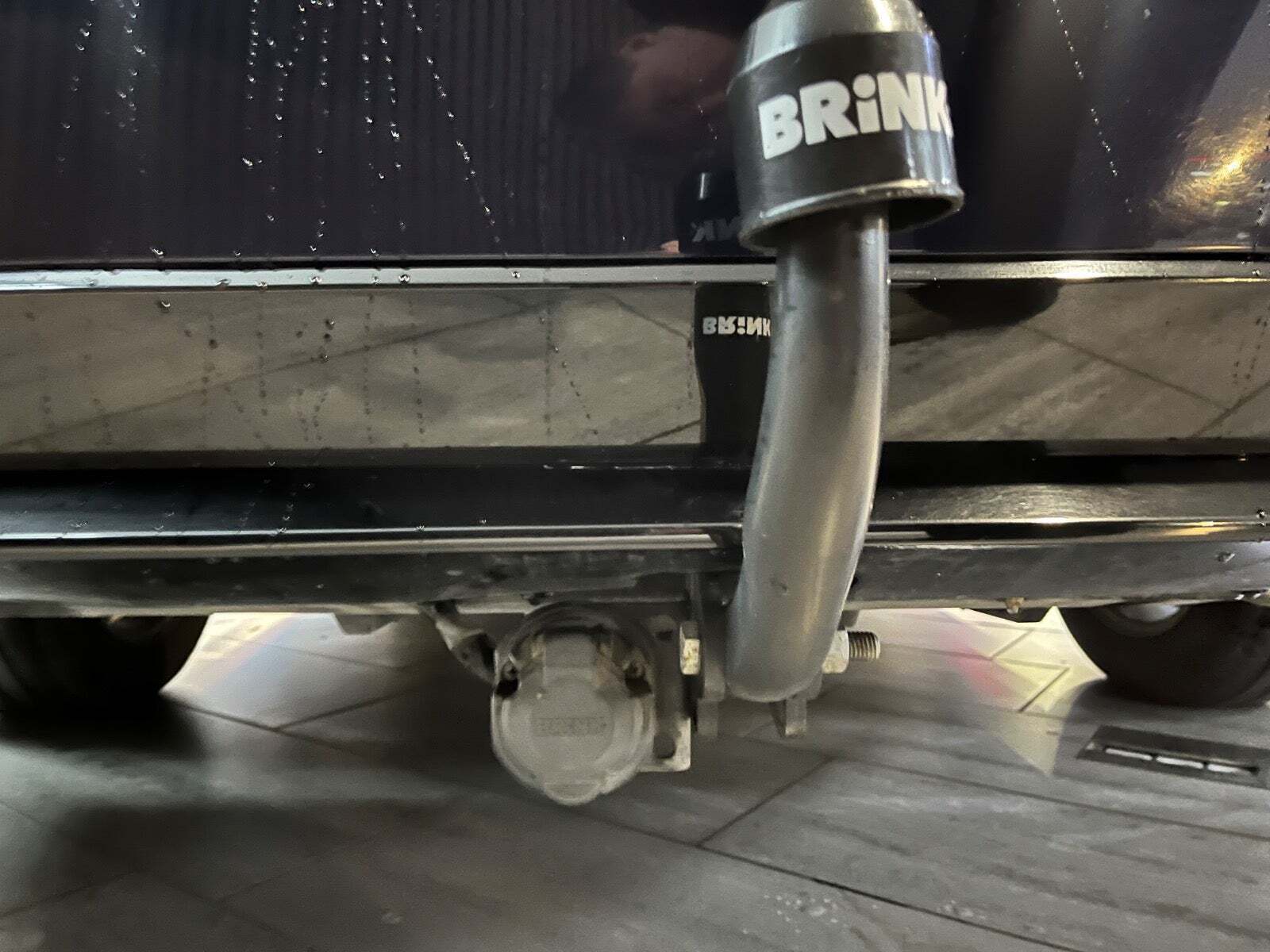 Blå Suzuki Swace fra 2020