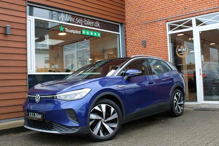 Blå VW ID.4 fra 2022 set udefra
