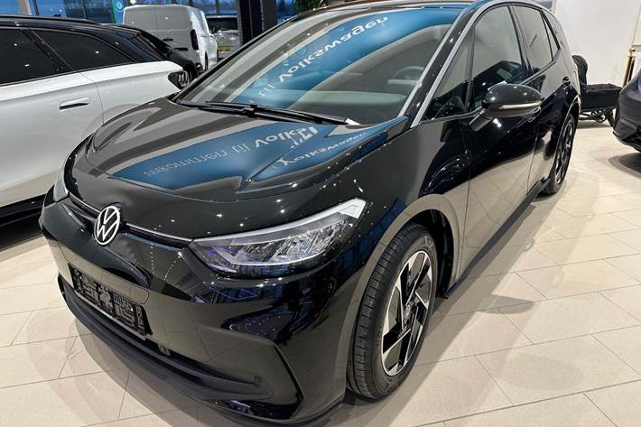 Sort VW ID.3 fra 2026 set udefra