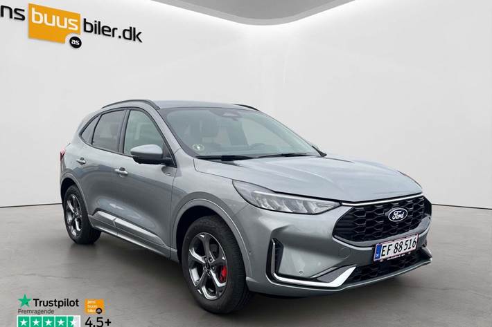 Grå Ford Kuga fra 2024 set udefra