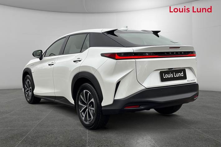 Hvid Lexus RZ fra 2025