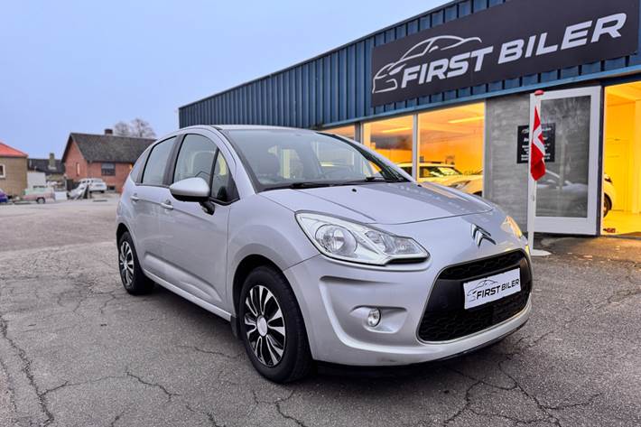 Grøn Citroën C3 fra 2012 set udefra